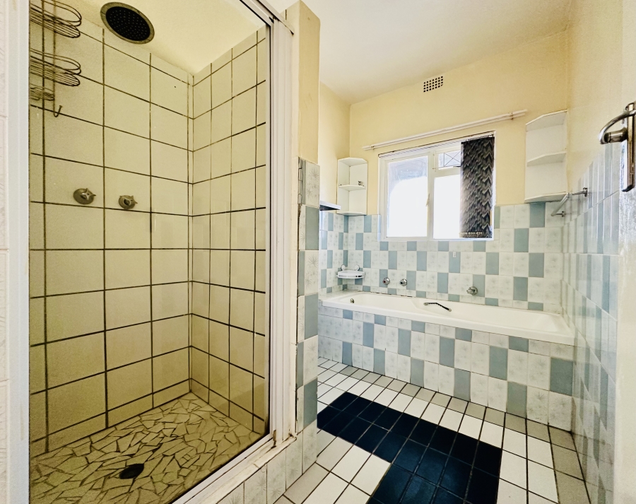 6 Bedroom Property for Sale in Onrus Western Cape